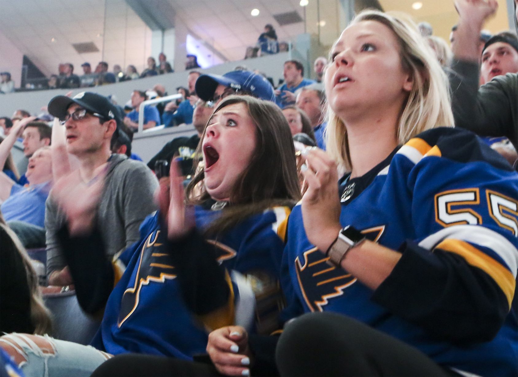 Stanley Cup: Fans watch Game 7 at Enterprise Center